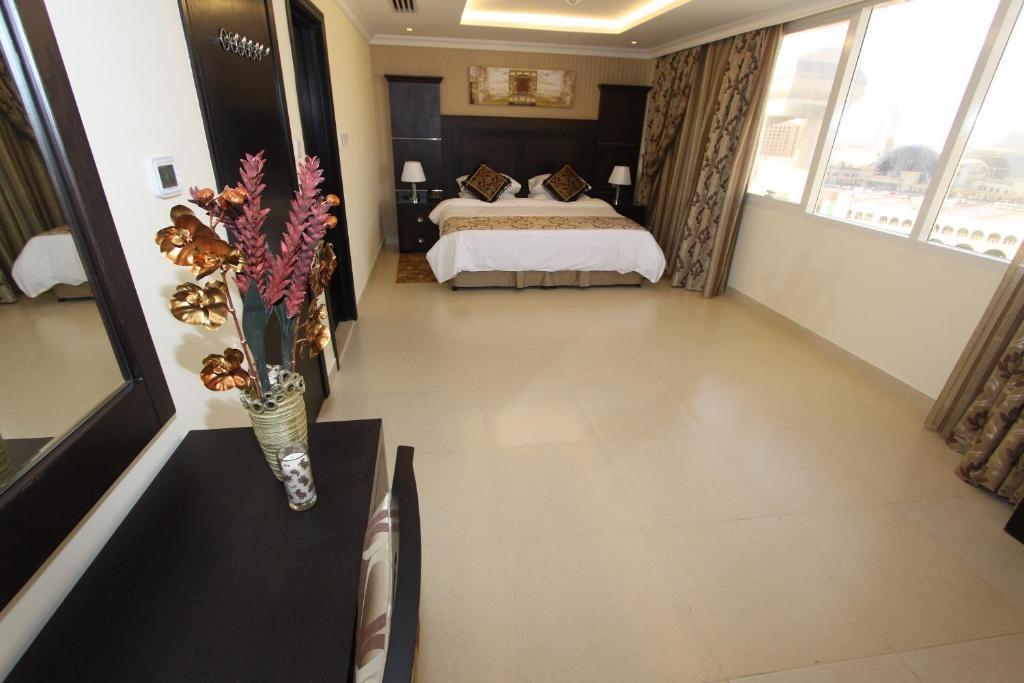 Ivory Grand Apart-hotel 4*